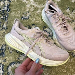 ASICS Gel-Cumulus 27 EUC 9 WIDE